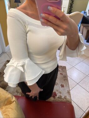 San Joy White Crewneck Top with ruffle bow bell sleeves